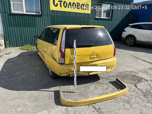 Mitsubishi Lancer Cedia