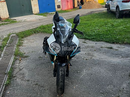 Bajaj Dominar
