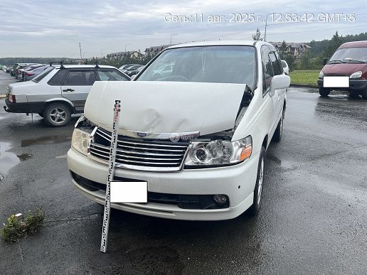 Nissan Bassara