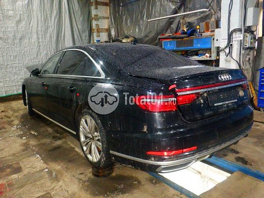 Audi A8L