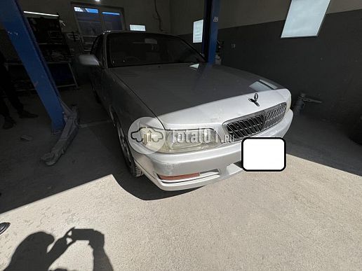 Nissan Laurel