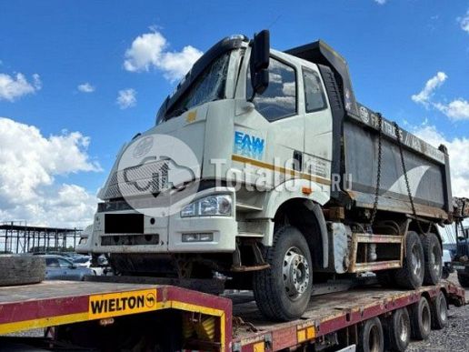 FAW J6