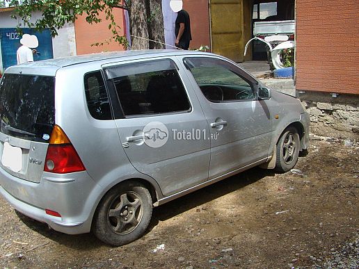Daihatsu YRV