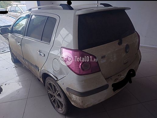 Geely MK Cross